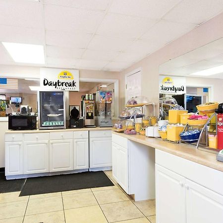 Knights Inn Elizabethtown Екстериор снимка
